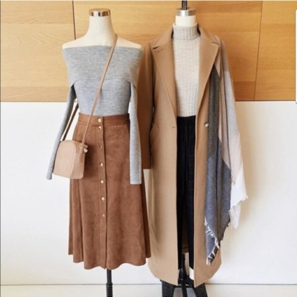 Aritzia Wilfred Gaudin VEGAN Suede Skirt - Picture 3 of 6